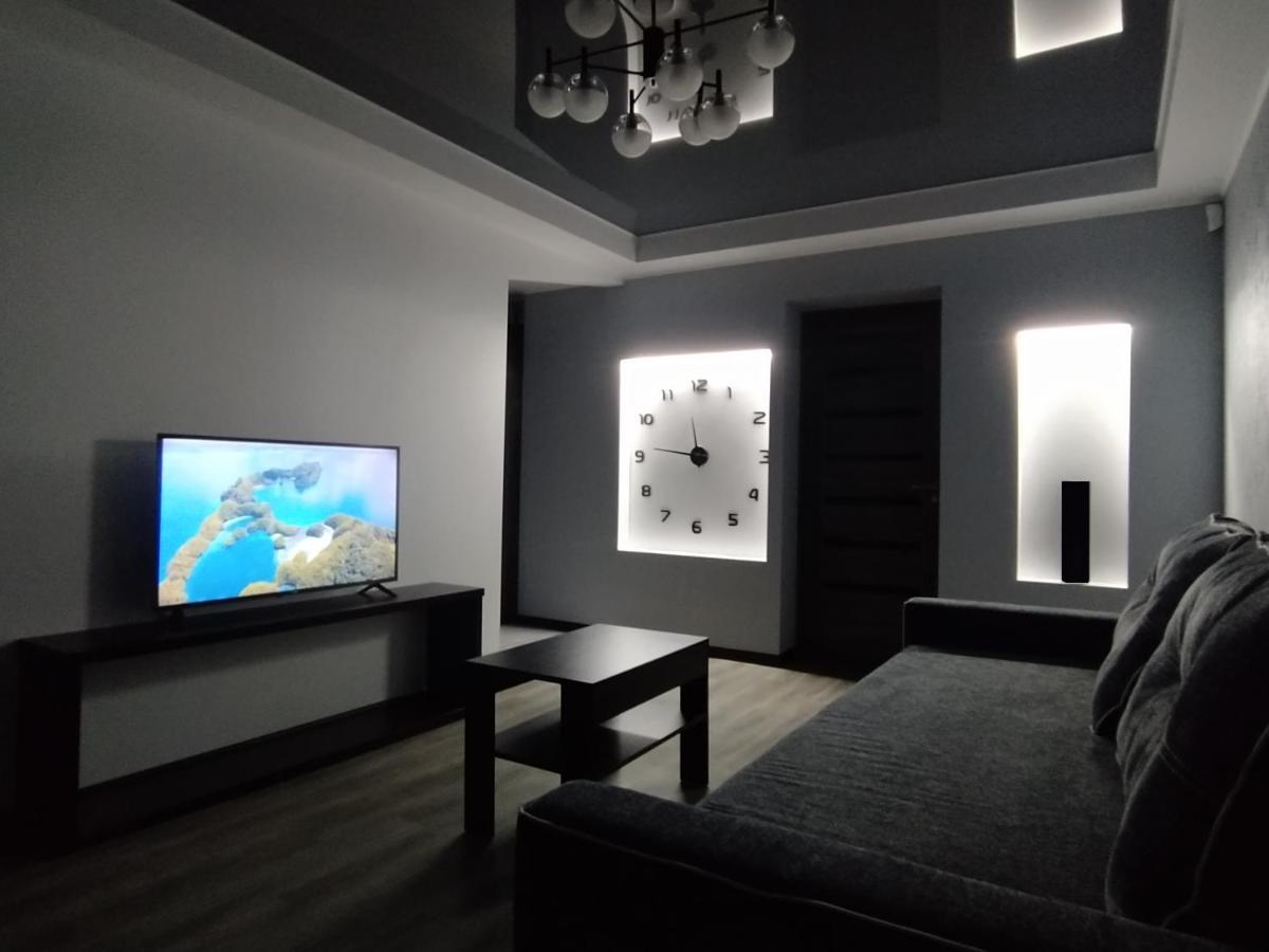2Rooms Apartment - 181 Gogol Street Zaporizhia Kültér fotó